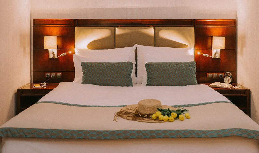 Hotel Concorde Old 4*